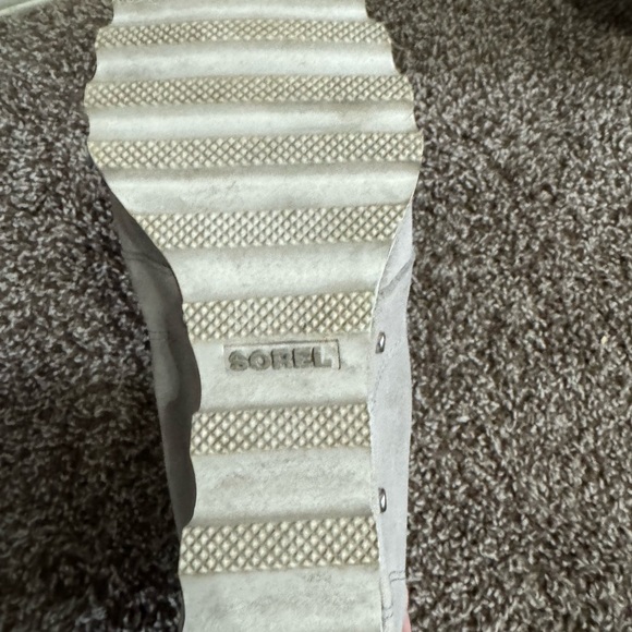 Sorel Soft Suede Joan - Picture 5 of 6